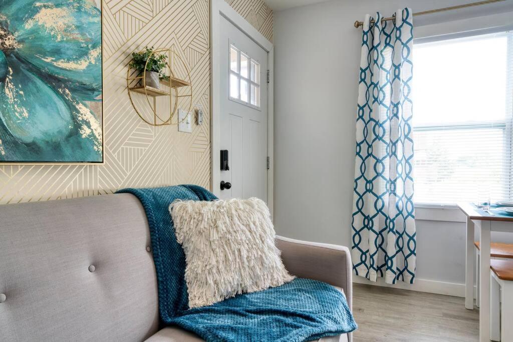 2Br 1Ba Duplex House King Beds Great For Small Groups Close To All Uptown Charlotte Attractions Exterior foto